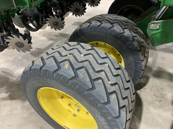 2022 John Deere DB60 Planter