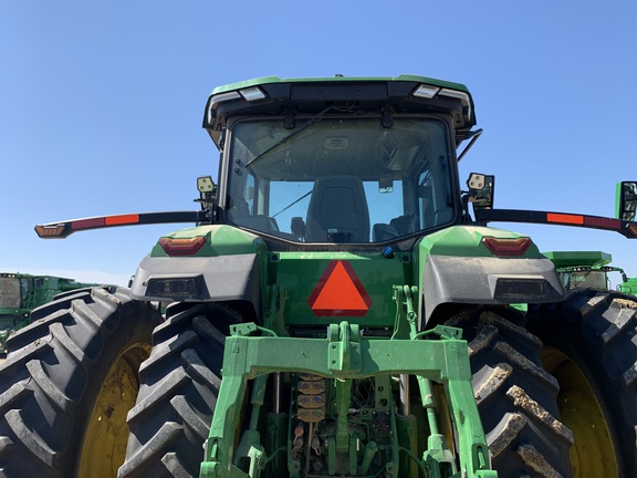 2023 John Deere 8R 250 Tractor