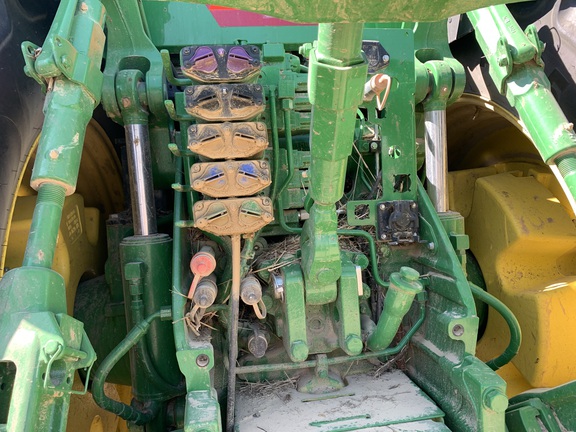 2023 John Deere 8R 250 Tractor
