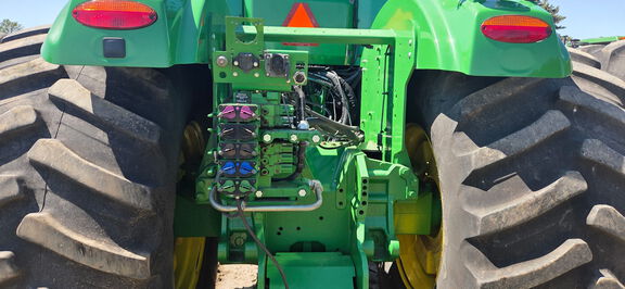 2014 John Deere 9510R Tractor 4WD