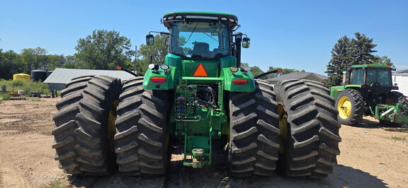 2014 John Deere 9510R Tractor 4WD