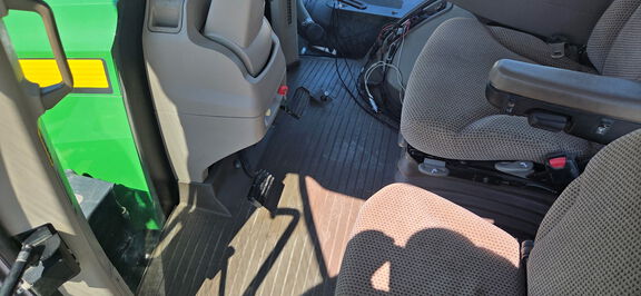 2014 John Deere 9510R Tractor 4WD