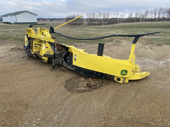 2024 John Deere 770 Header Forage