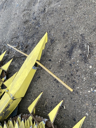 2024 John Deere 770 Header Forage