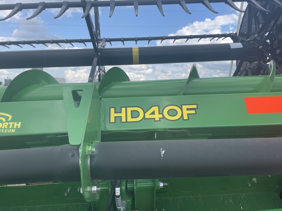 2022 John Deere HD40F Header Combine