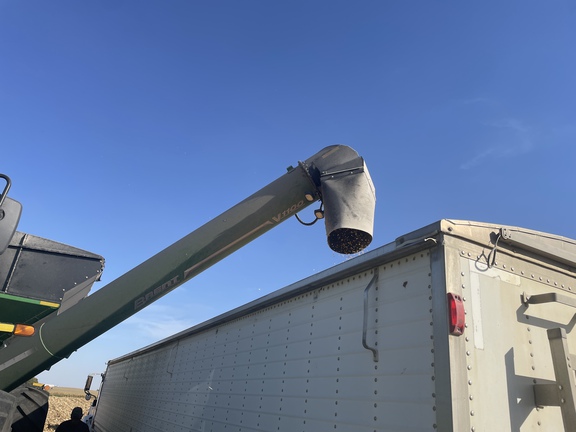 2021 Brent V1100 Grain Cart