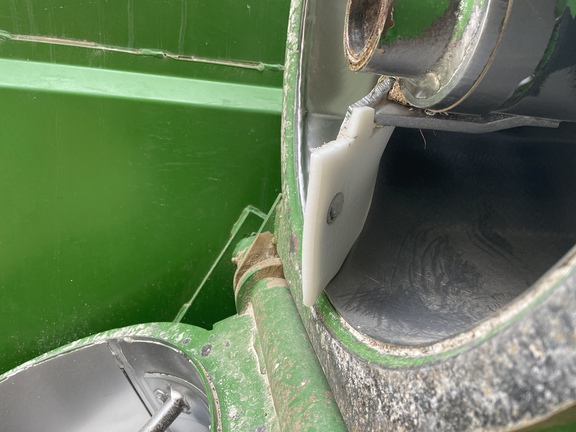 2008 Brent 880 Grain Cart