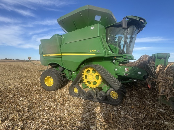 2021 John Deere S780 Combine