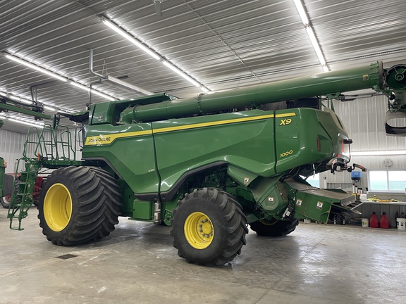 2022 John Deere X9 1000 Combine