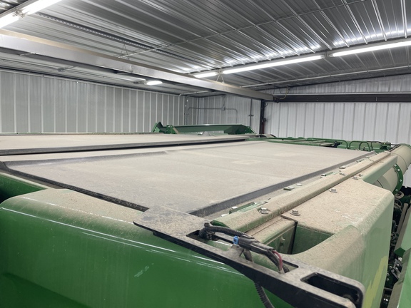 2022 John Deere X9 1000 Combine