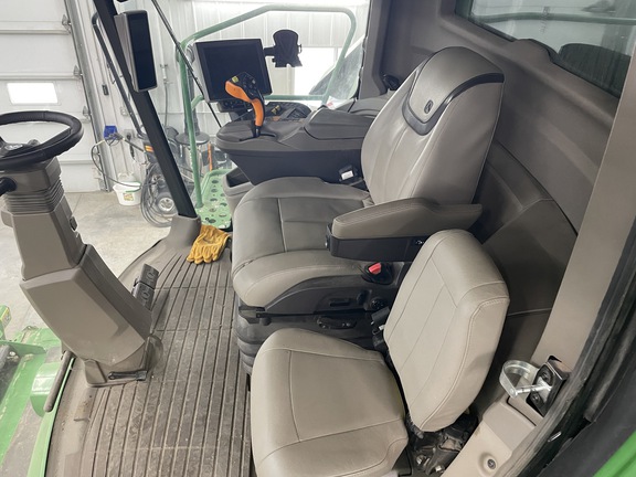 2022 John Deere X9 1000 Combine