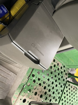 2022 John Deere X9 1000 Combine