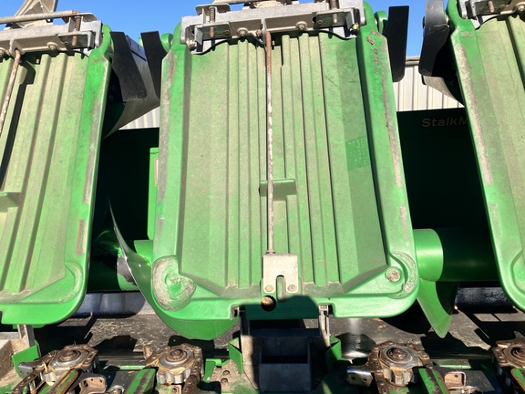 2011 John Deere 612C Header Corn Head