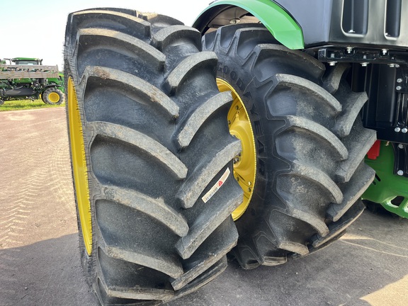 2025 John Deere 9R 640 Tractor 4WD