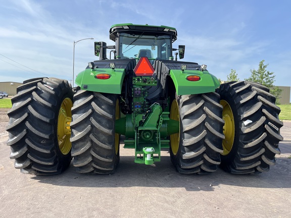 2025 John Deere 9R 640 Tractor 4WD