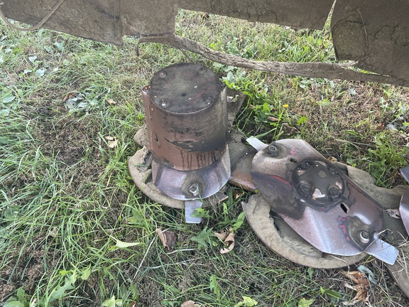 2015 New Holland H6740 Mower