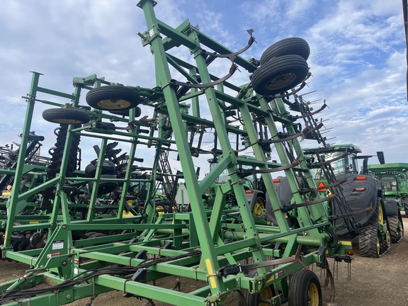 John Deere 980 Field Cultivator