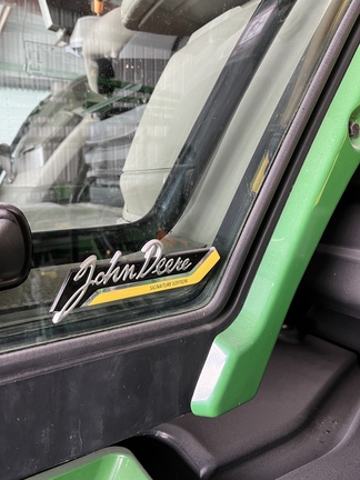 2022 John Deere 8RX 410 Tractor Rubber Track