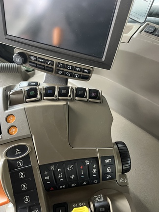 2022 John Deere 8RX 410 Tractor Rubber Track