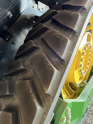 2022 John Deere 8RX 410 Tractor Rubber Track