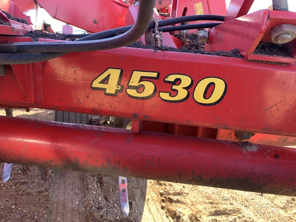 2019 Sunflower 4530 Chisel Plow