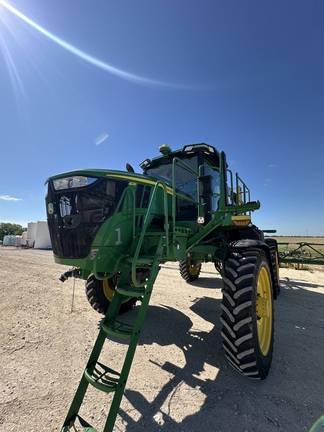 2022 John Deere 412R Sprayer/High Clearance