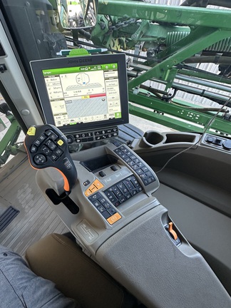 2022 John Deere 412R Sprayer/High Clearance