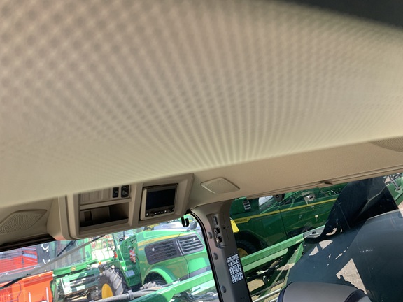 2022 John Deere 412R Sprayer/High Clearance