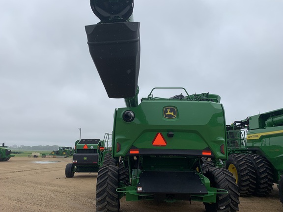 2025 John Deere S7 900 Combine