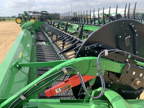 2021 John Deere RD40F Header Combine