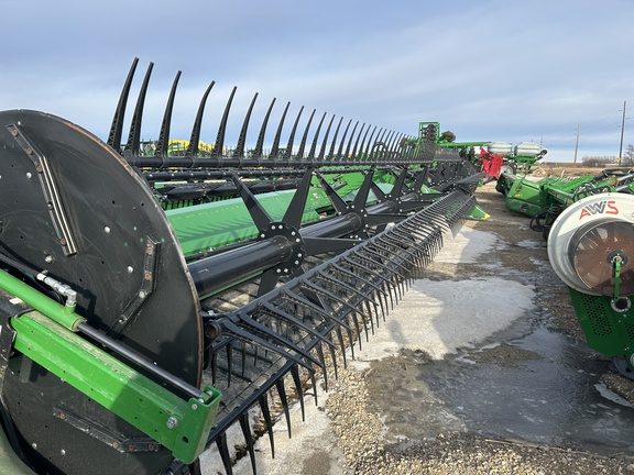2021 John Deere RD40F Header Combine