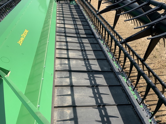 2022 John Deere RD45F Header Combine