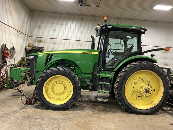 2012 John Deere 8260R Tractor