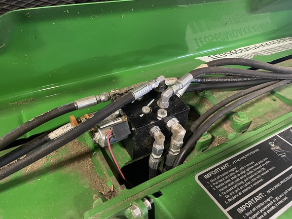 2019 John Deere 560M Baler/Round