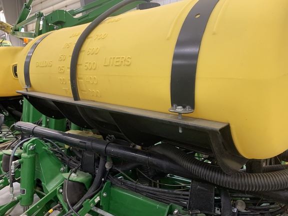 2021 John Deere 1765 Planter