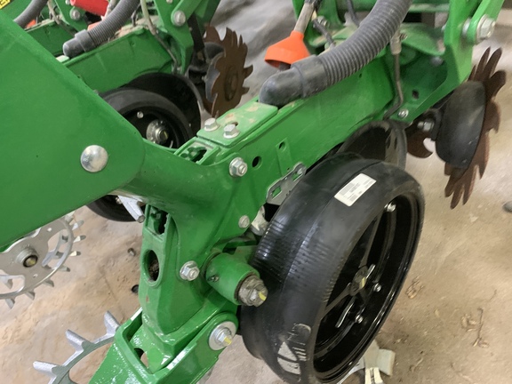 2021 John Deere 1765 Planter