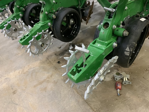 2021 John Deere 1765 Planter