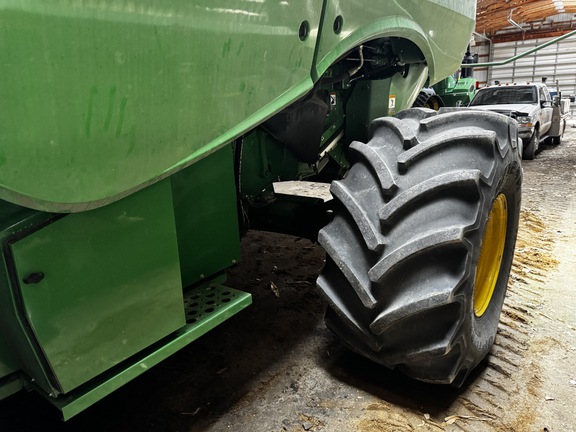 2019 John Deere S780 Combine