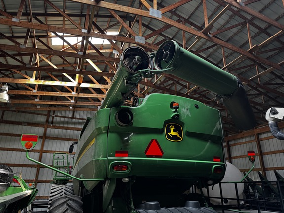 2019 John Deere S780 Combine