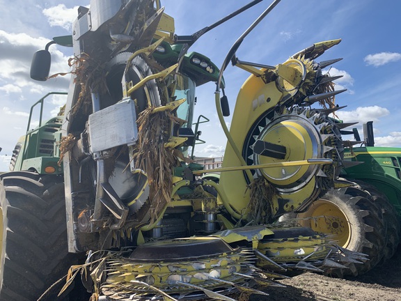2017 John Deere 8700 Forage Harvester