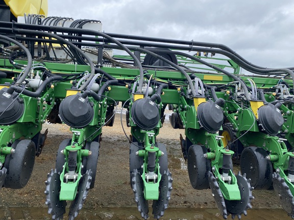 2019 John Deere DB66 Planter
