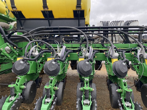 2019 John Deere DB66 Planter