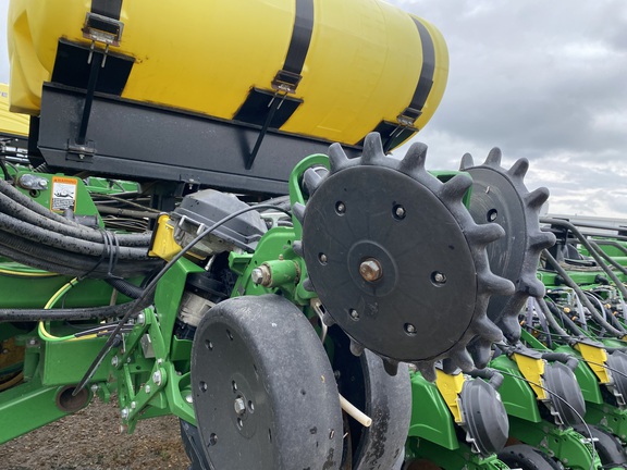 2019 John Deere DB66 Planter