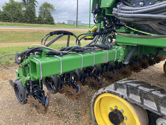 2019 John Deere DB66 Planter