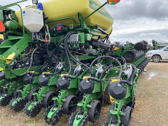 2019 John Deere DB66 Planter