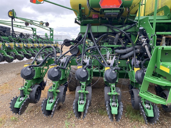 2019 John Deere DB66 Planter