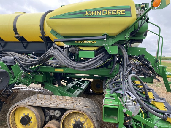 2019 John Deere DB66 Planter