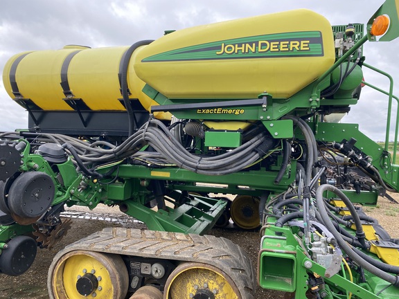 2019 John Deere DB66 Planter