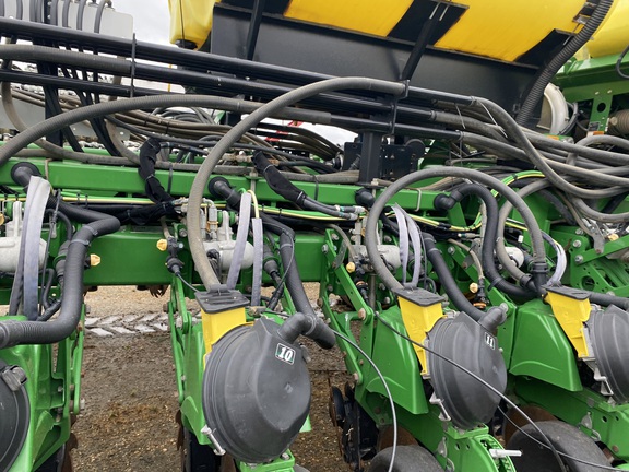 2019 John Deere DB66 Planter
