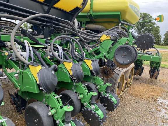 2019 John Deere DB66 Planter